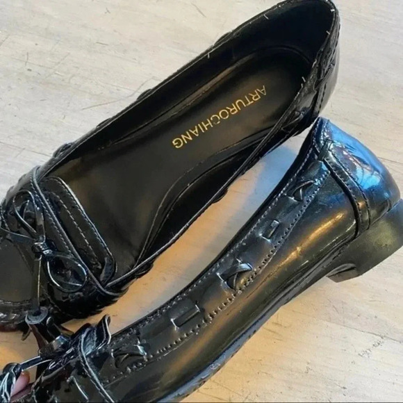 Arturo Chiang Black Loafers with Tassels - Picture 9 of 10